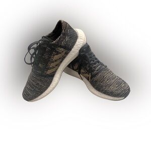 Women’s Adidas PureBoost Go Black / Gold Running Sneakers Size 8.5 F36346